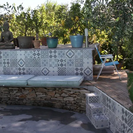4 Bears Bed & Breakfast Nîmes
