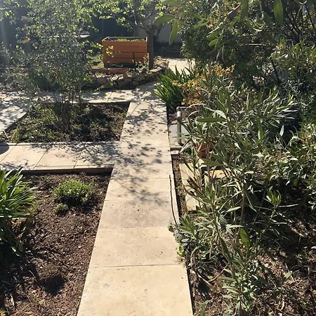 4 Bears Bed & Breakfast 4*