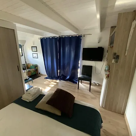 4 Bears Couette-café 3*