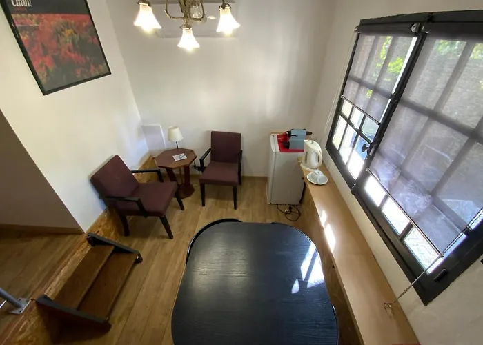 4 Bears فندق مبيت وإفطار نيم