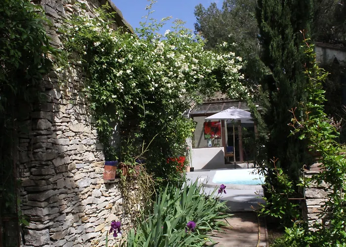 فندق مبيت وإفطار 4 Bears 3*