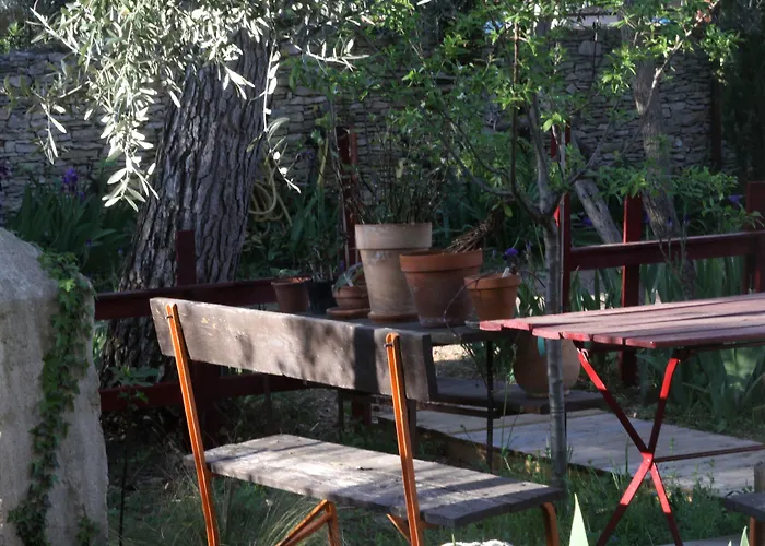 4 Bears فندق مبيت وإفطار 3*