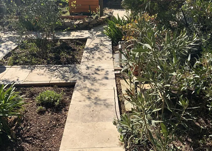 4 Bears فندق مبيت وإفطار 3*